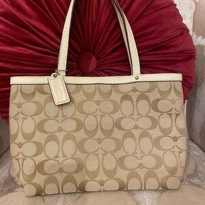 Coach small  Handbag. Used.